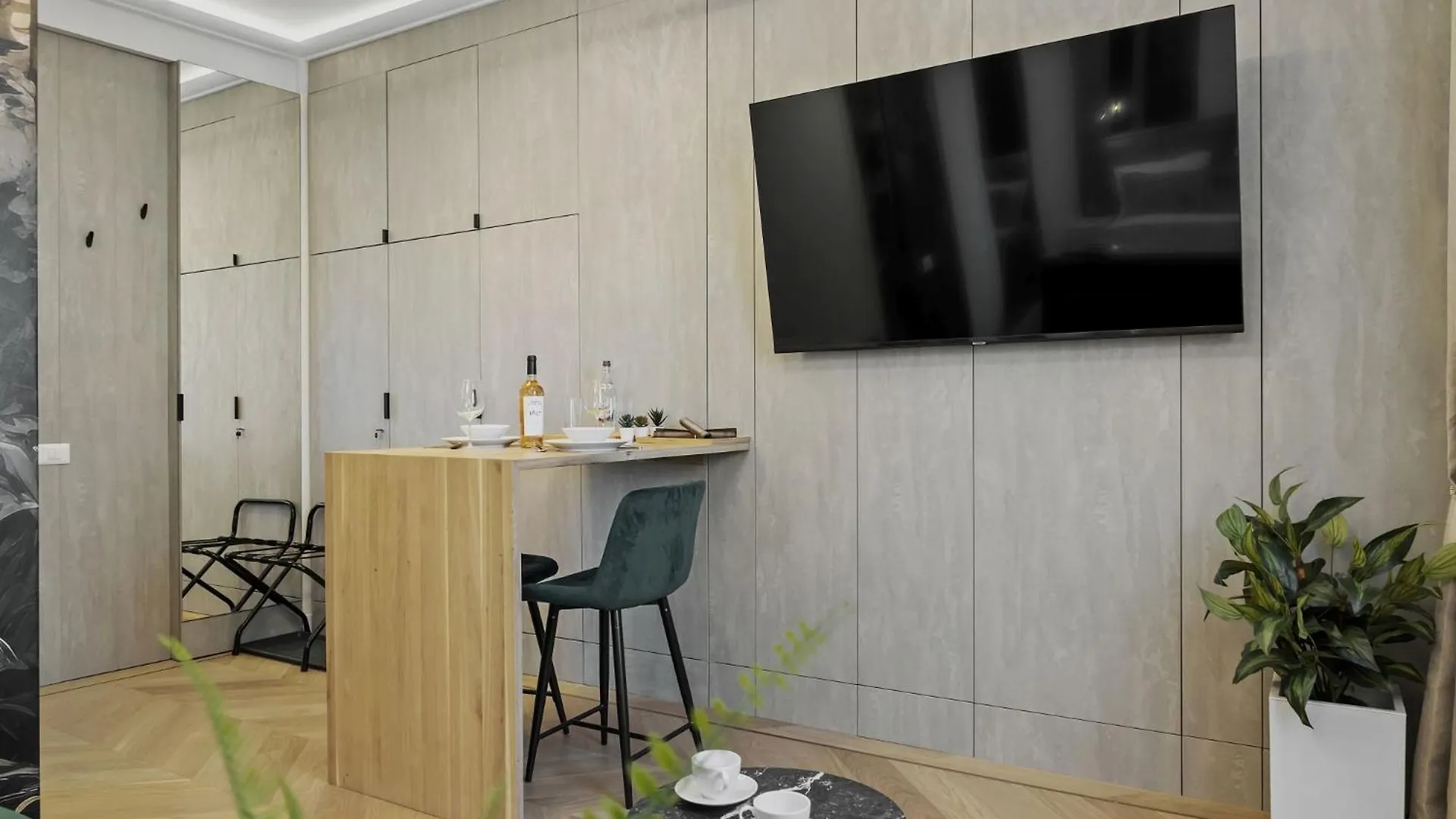 Studio Jungle Breath - City Centre Bukarest