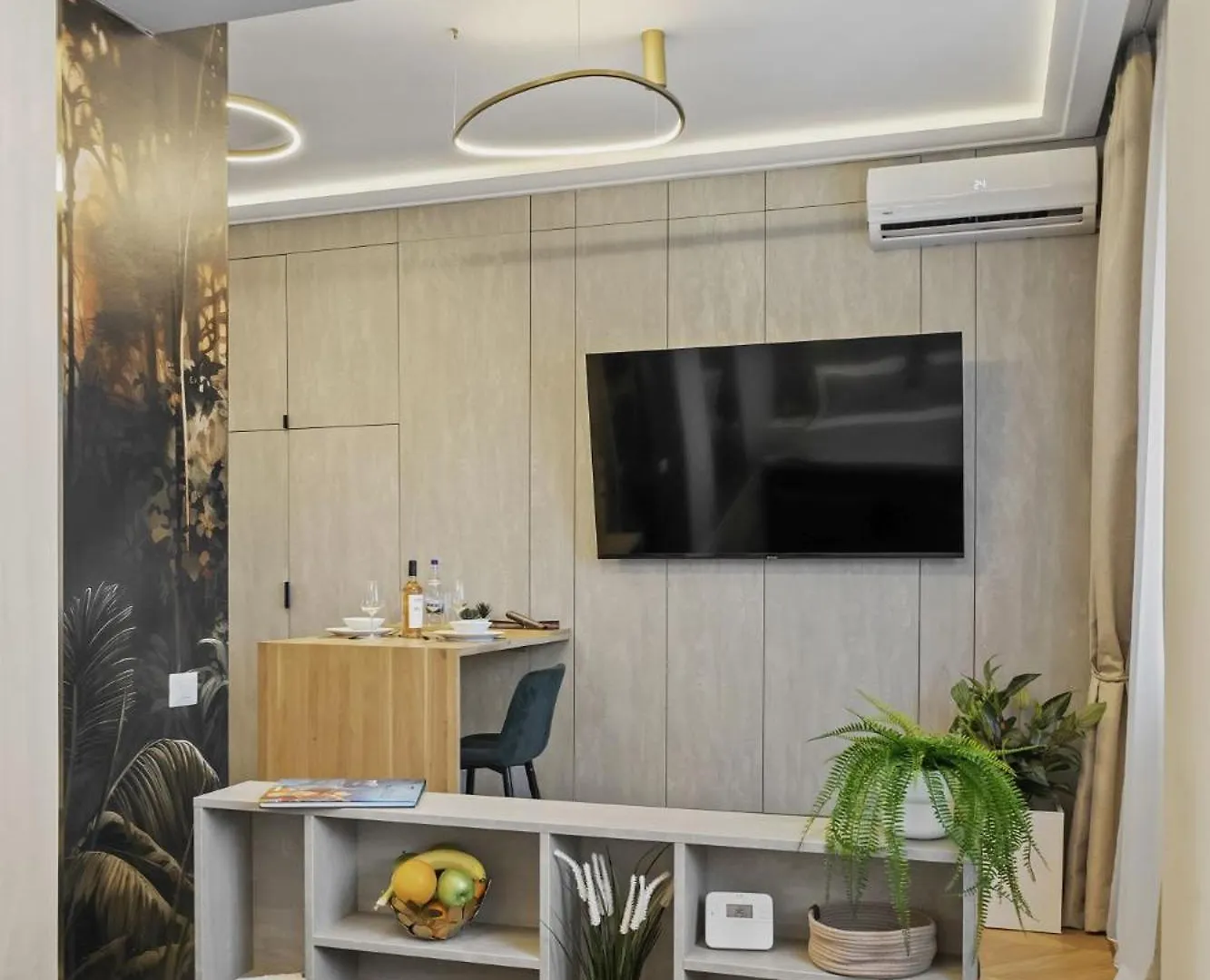 Studio Jungle Breath - City Centre Bukarest Lägenhet