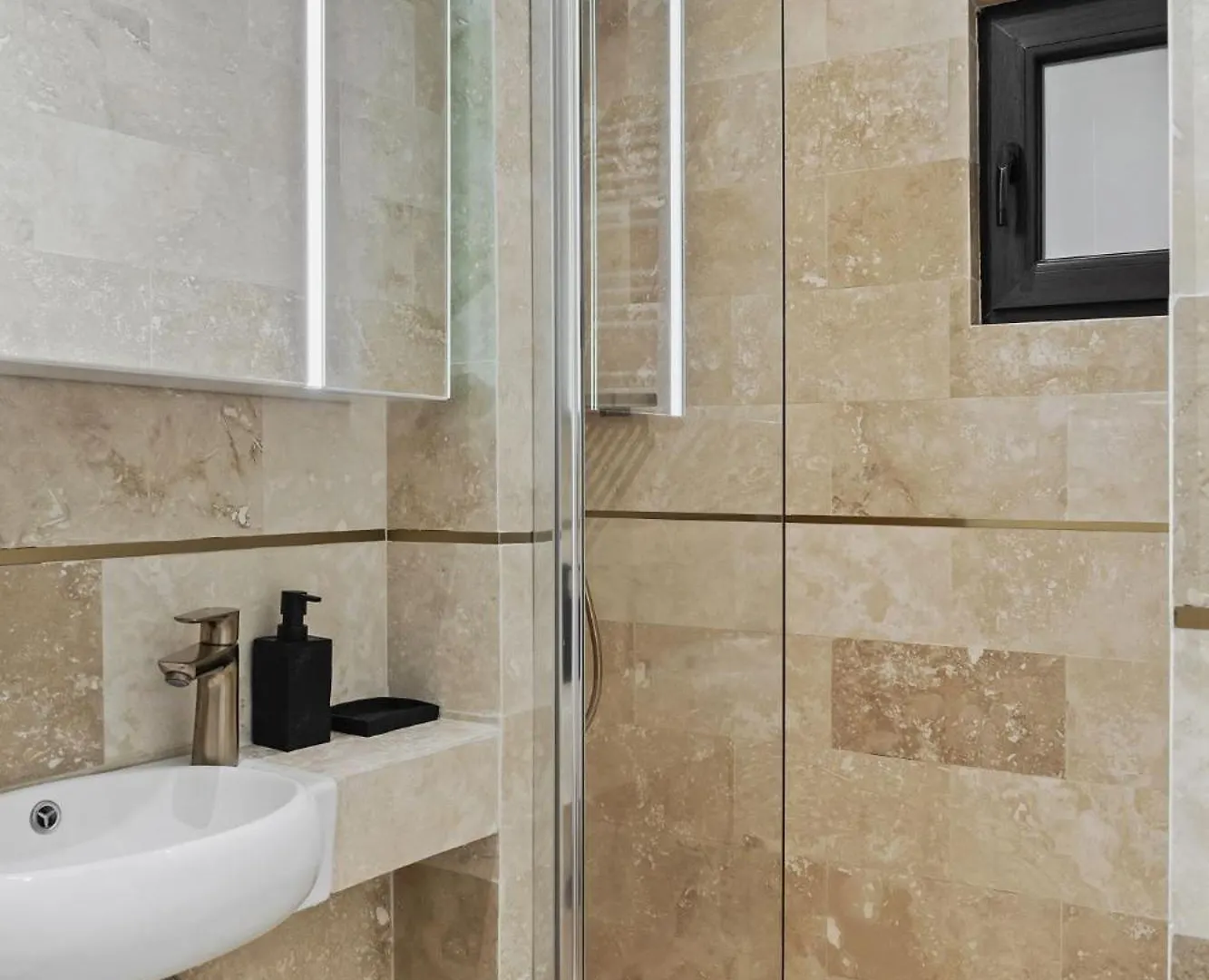 Apartment Studio Jungle Breath - City Centre Bukarest